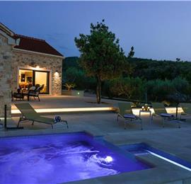 3 Bedroom Villa with Pool, Jacuzzi and Sea View on Brac Island, Sleeps 6  